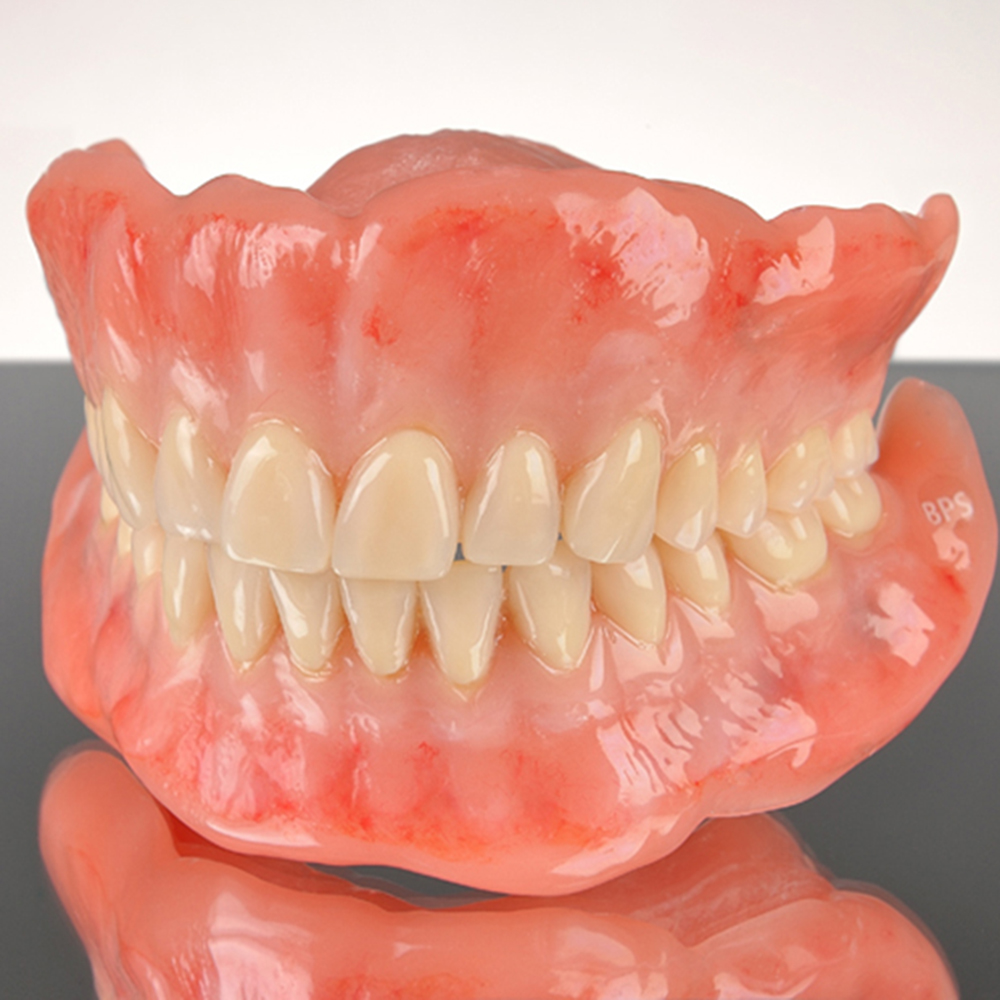 東十条の歯医者、医療法人社団医智会 Premium Dental Salon IKEIの精密入れ歯・義歯治療