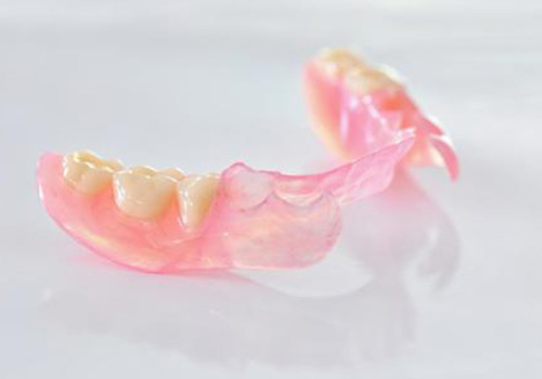 東十条の歯医者、医療法人社団医智会 Premium Dental Salon IKEIの入れ歯（義歯）